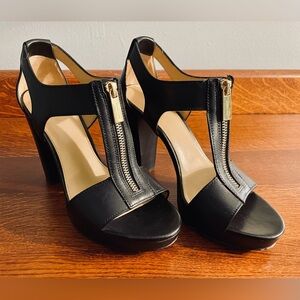 MK Michael Kors Black T Strap Zipper Platform Heels Size 7 EUC